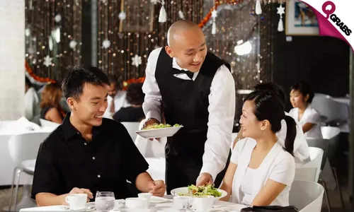 Professional Waiter Training Diploma!